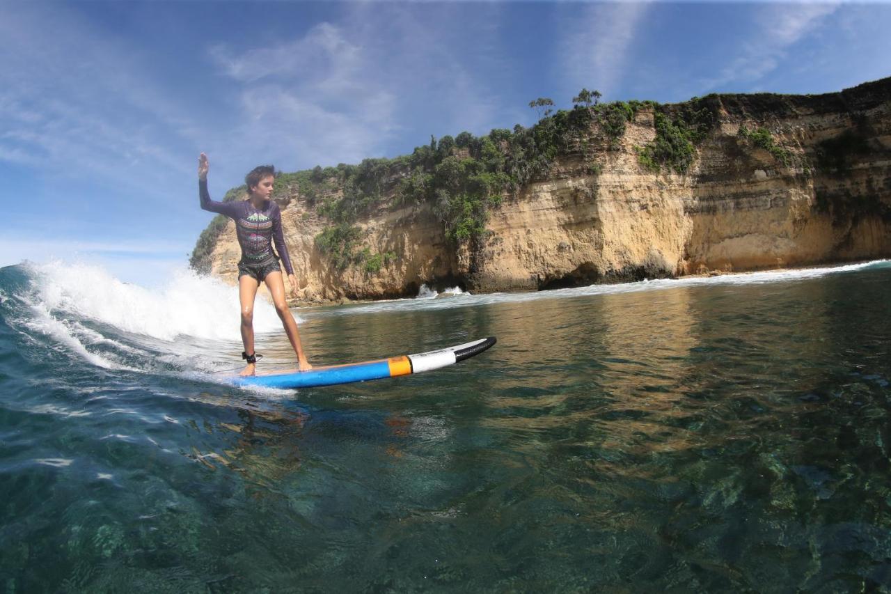 Ngalung Kalla Retreat ワイカブバック エクステリア 写真